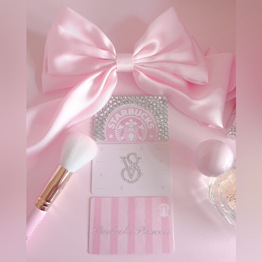 Customized Gift Cards, Starbucks, Victoria’s Secret 💗